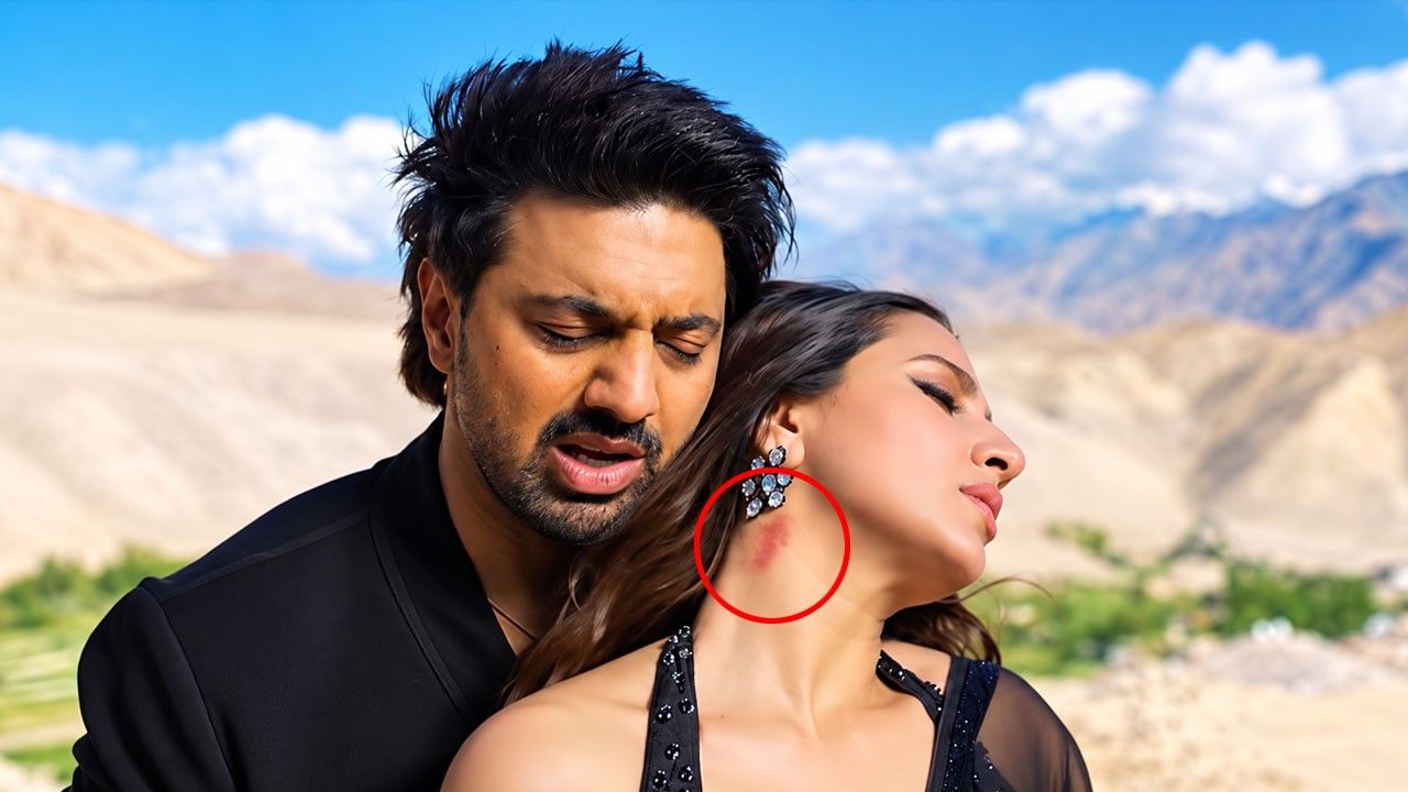 শুভশ্রীর গলায় ‘লাভ বাইট’ নিয়ে আলোচনা